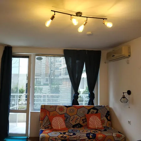 Private Studio 104 Nev Complex Sarafovo Near Beach & Airport Swimming Pool Free Parking Lejlighedshotel